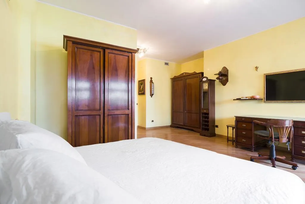 Central Station Studio By Flatscollection Apartment Milan