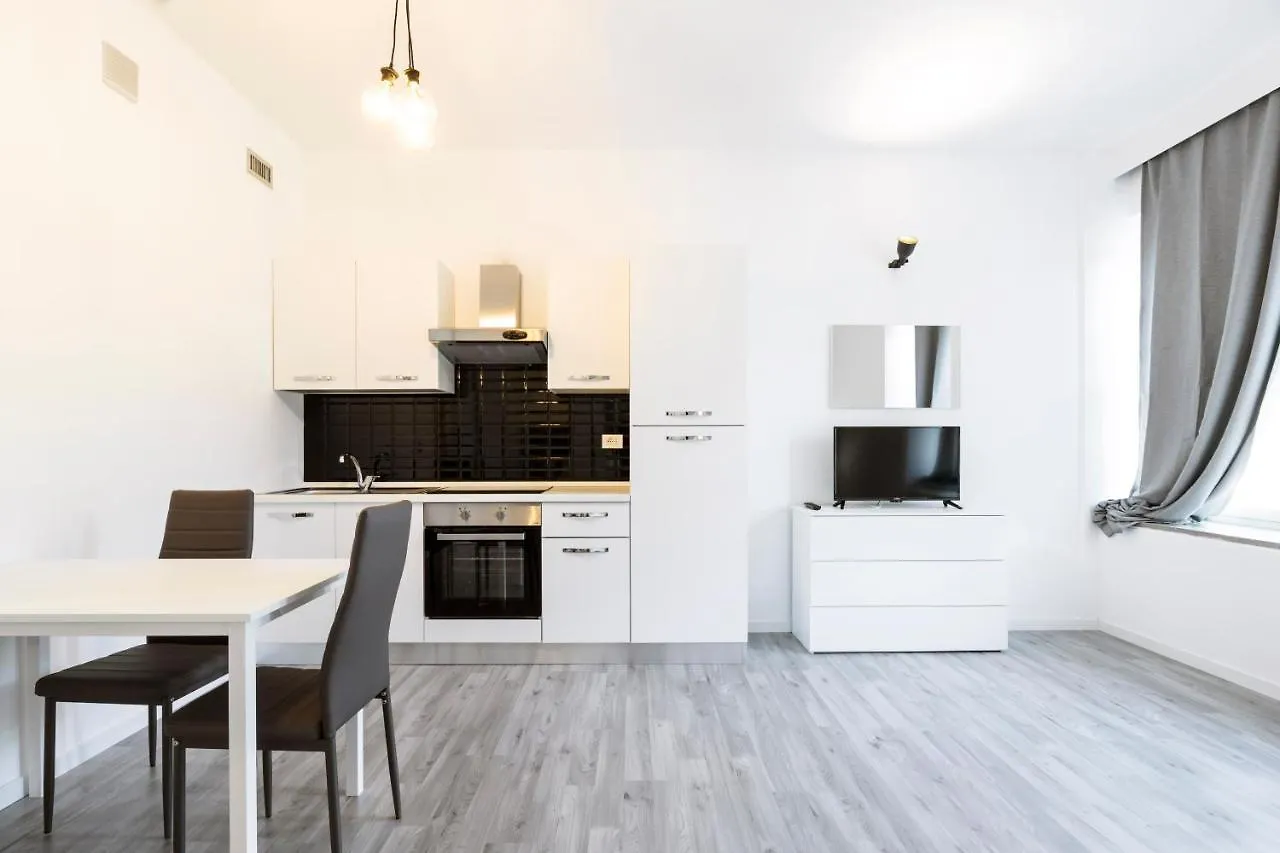 Central Station Studio By Flatscollection Apartment Milan